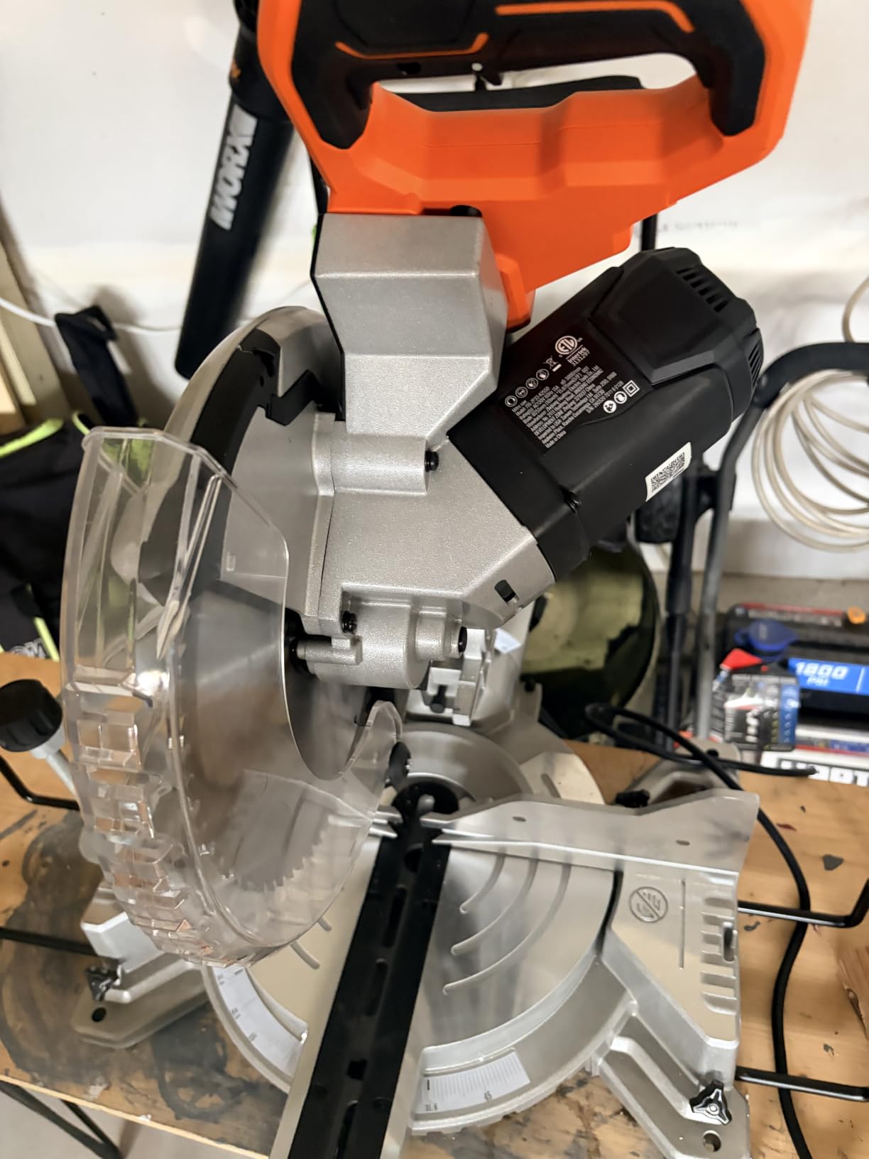 VEVOR Sliding Compound Miter Saw, 12-Inch Blade, 15 Amp Motor, 60-Tooth, Corded Double Bevel Sliding Miter Saw, LED Precision Alignment, Angle Adjustable, for Wood, Composite Decking, Laminates customer photo 1