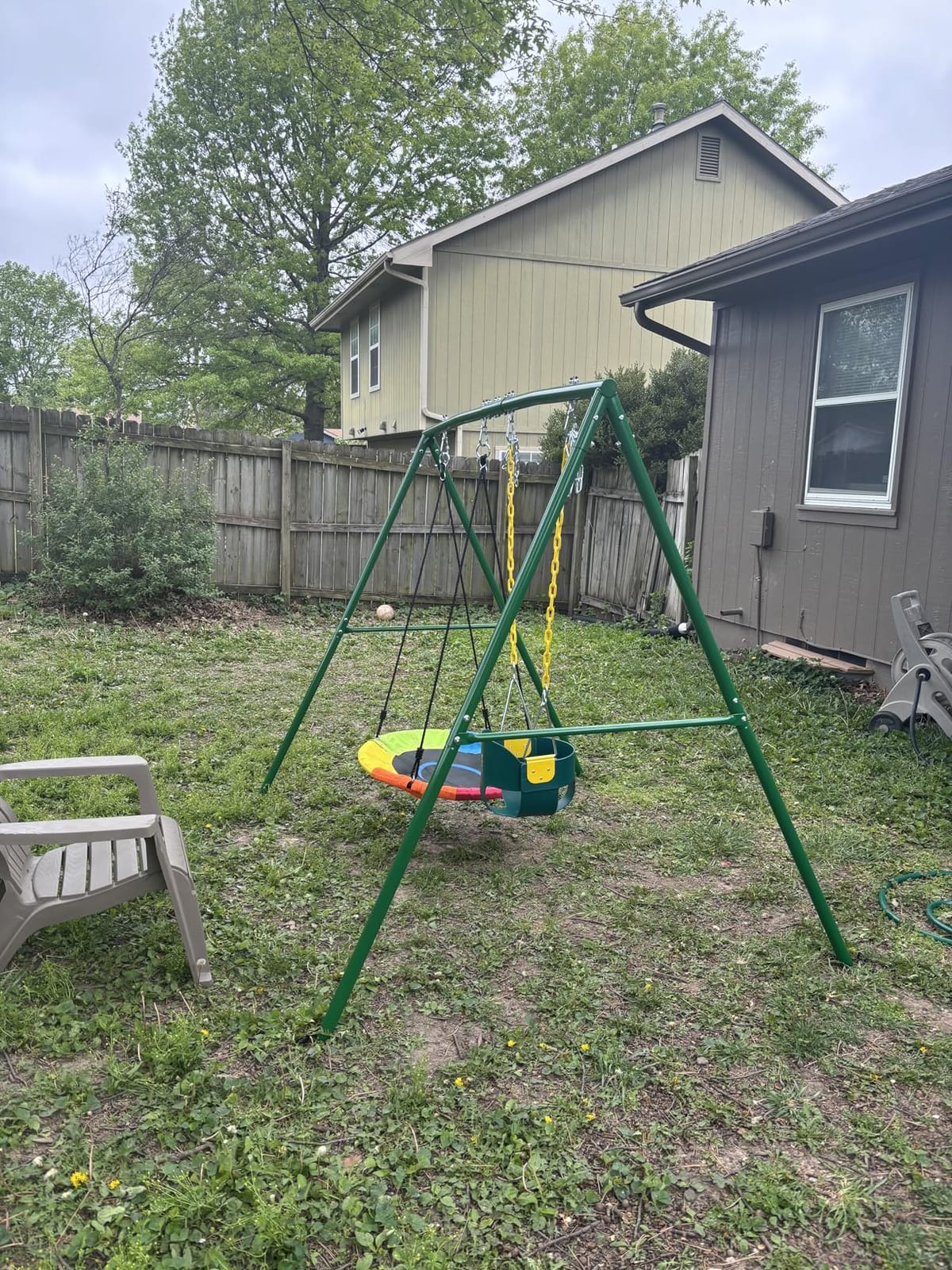 Trekassy 440lbs Swing Sets for Backyard, 2 Seat Saucer & Belt Swing customer photo 1