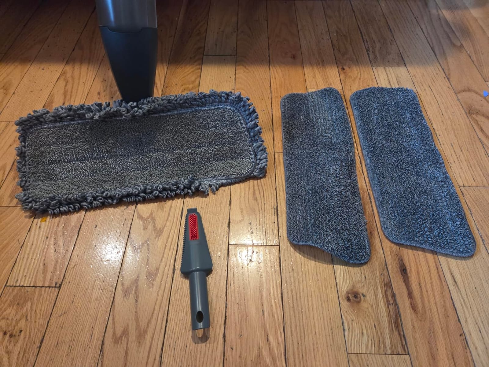 Spray Mop for Hardwood Tile Floor Cleaning with Microfiber Washable Pads customer photo 1