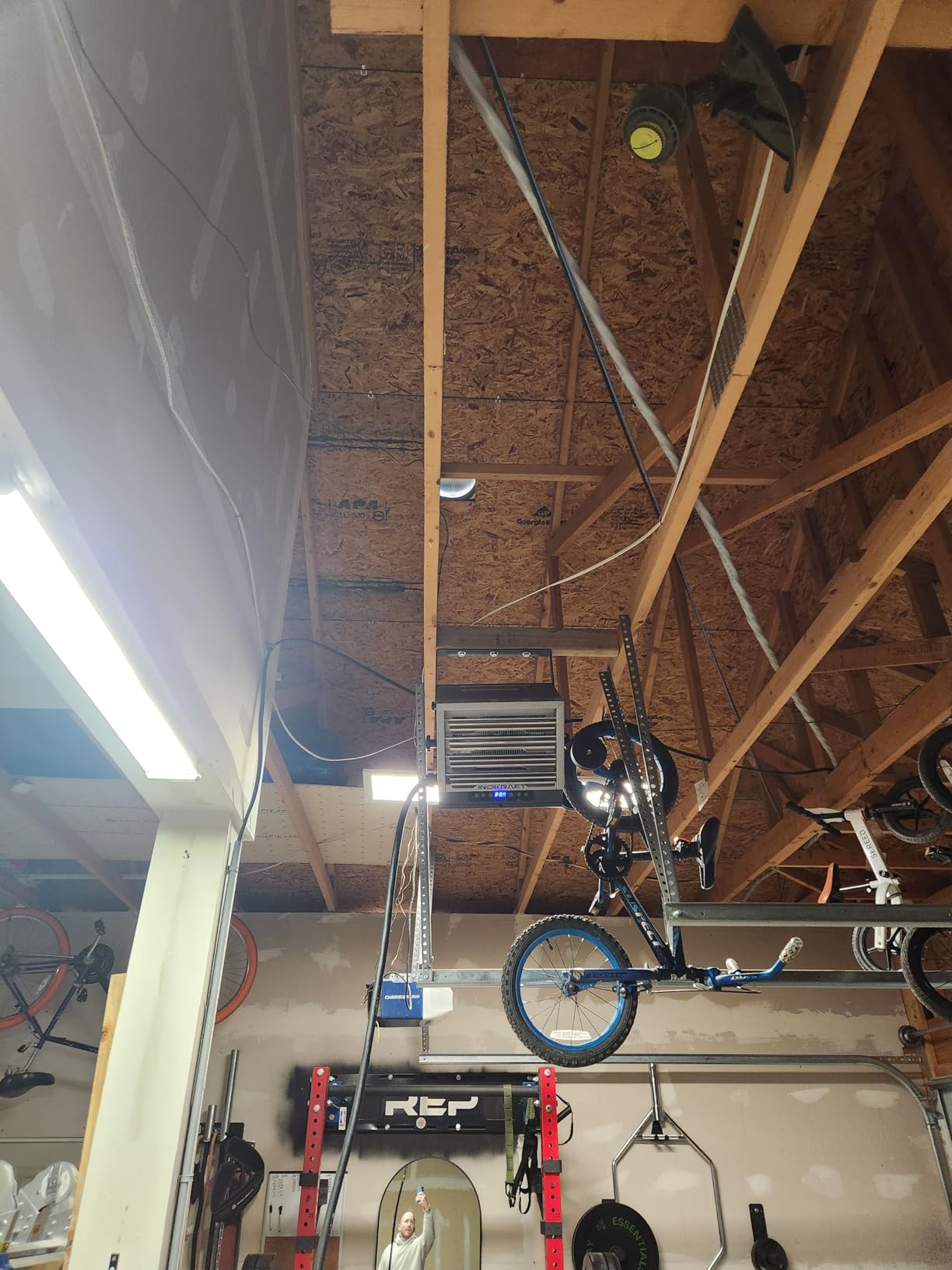 InoKraft 7,500W Electric Garage Heater, Wire: 8 AWG, Plug: NEMA 14-50P, Remote, Ceiling Mount, Digital Thermostat, 240 Volt, 24-Hour Timer, Overheat Protection, ECO Mode, Ideal for Garage customer photo 1
