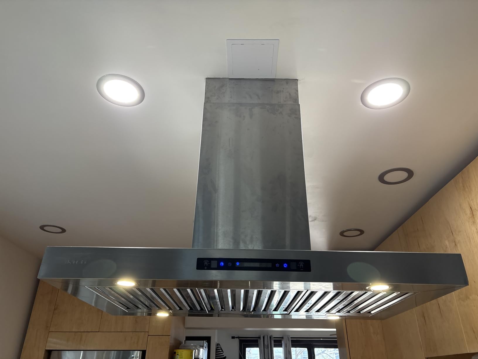 VIKIO HOME Island Range Hood 1200 CFM, 30 Inch Stainless Steel Ducted Island Mount Range Hood, Gesture Sensing & Touch Control, 3-Speed Fan customer photo 1