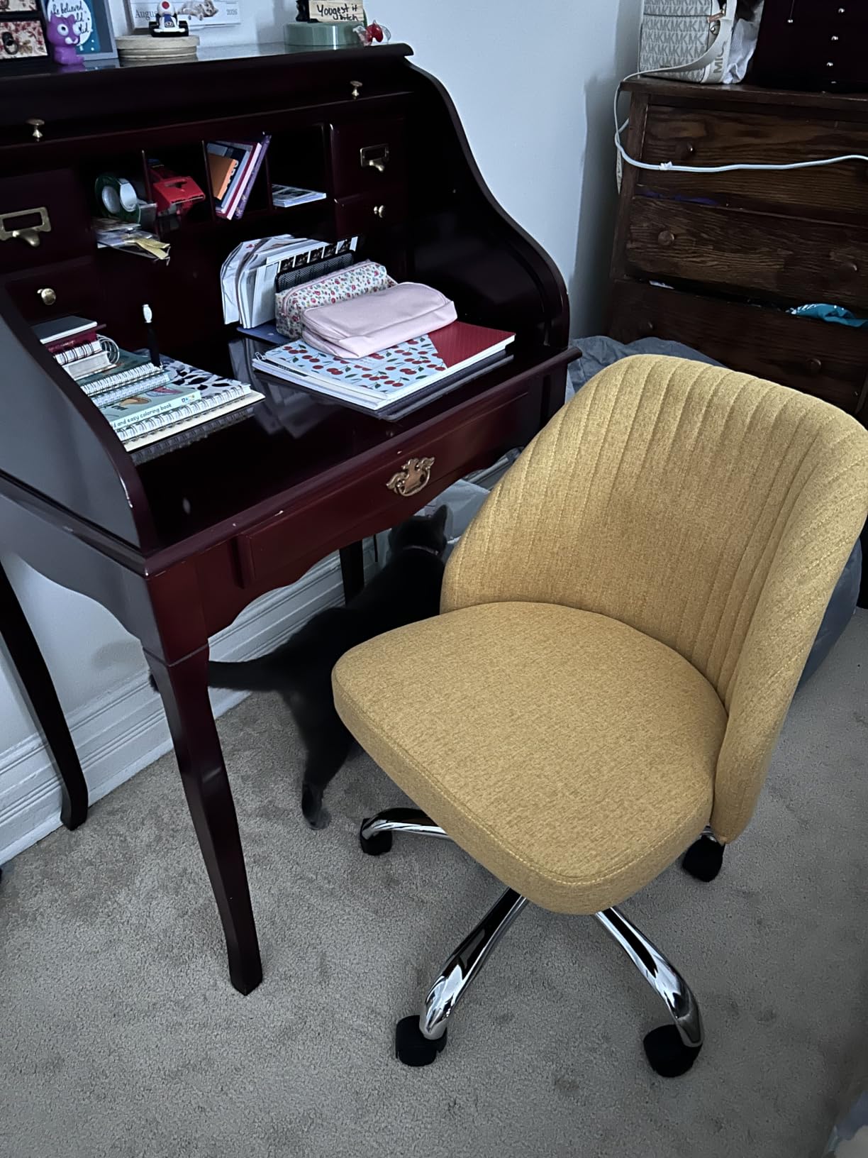 DUMOS Home Office Chair, Comfy Desk Chair with Rolling Wheels customer photo 2