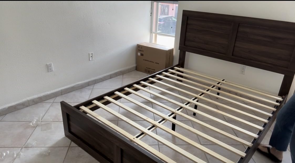 KISLOT 3-Piece Bedroom Set, Bed Frame & 2 Nightstands, Walnut, Queen customer photo 1