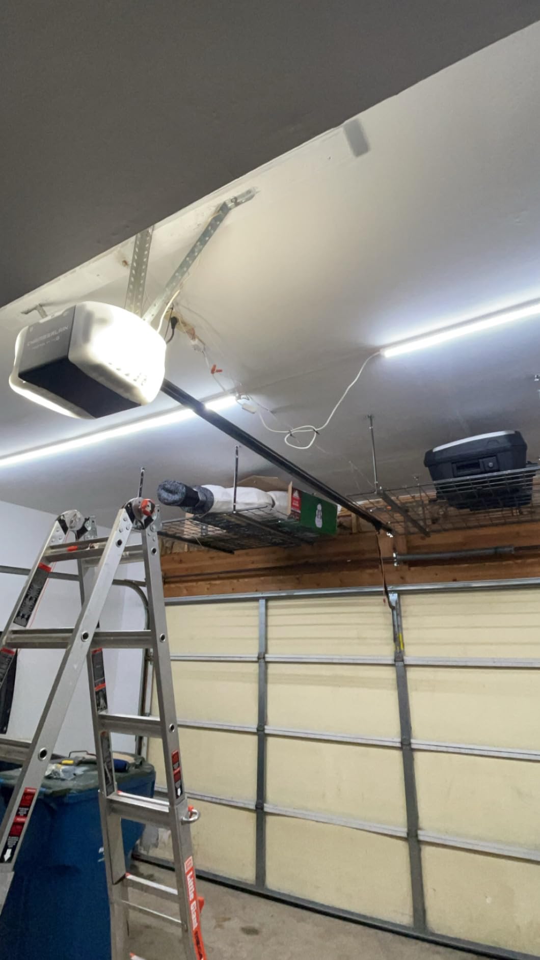 Chamberlain Belt Drive myQ Garage Door Opener, 3/4HP w/Fixed Camera | Ultra quiet belt drive, smart garage myQ integration, Includes: 2 remotes, wall control, battery backup & safety sensors customer photo 1