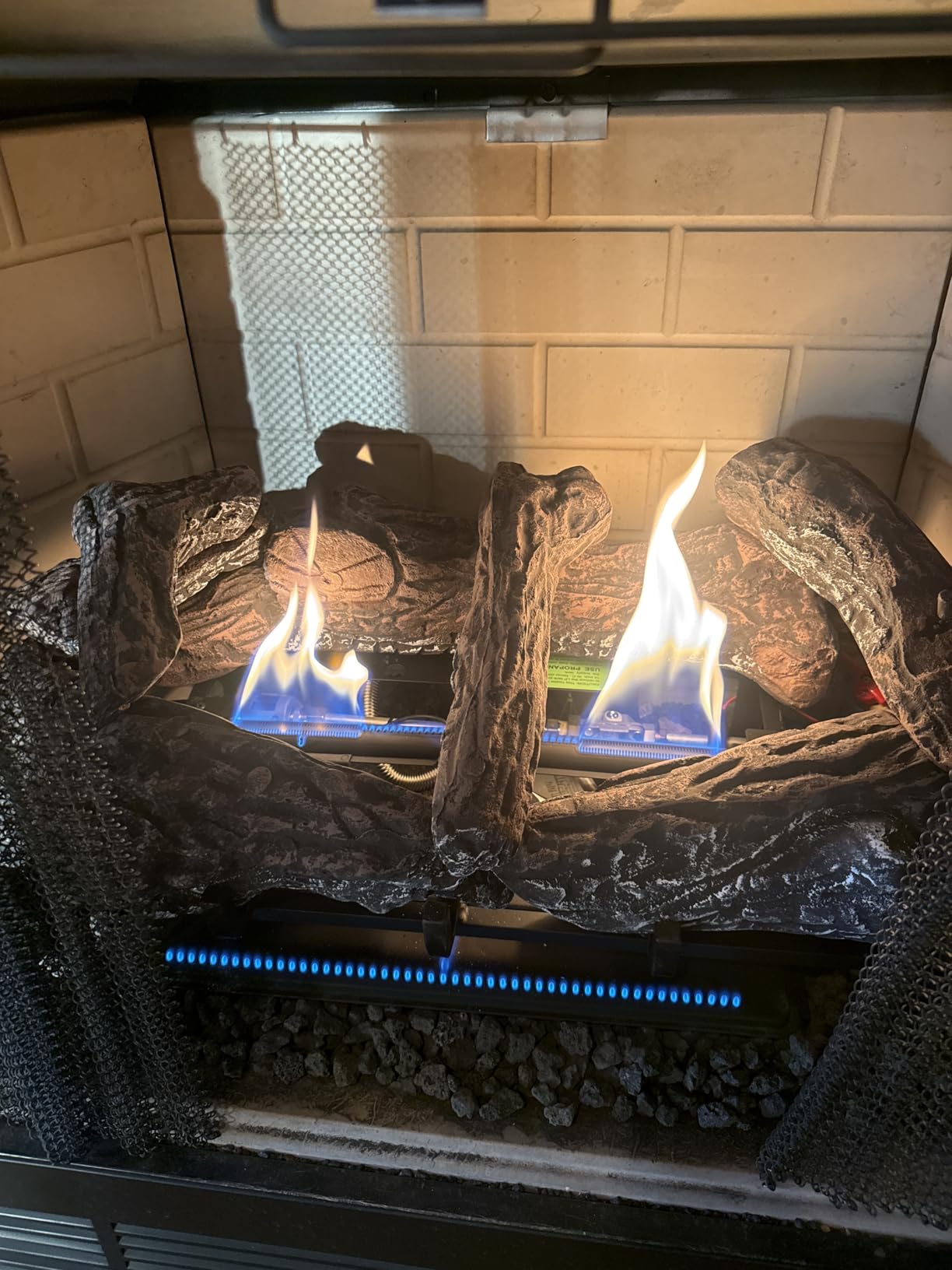 Duluth Forge Ventless Liquid Propane Gas Log Set - 18 in. Stacked Oak, 30,000 BTU, Remote Control - Model# DLS-L18R-2 customer photo 2