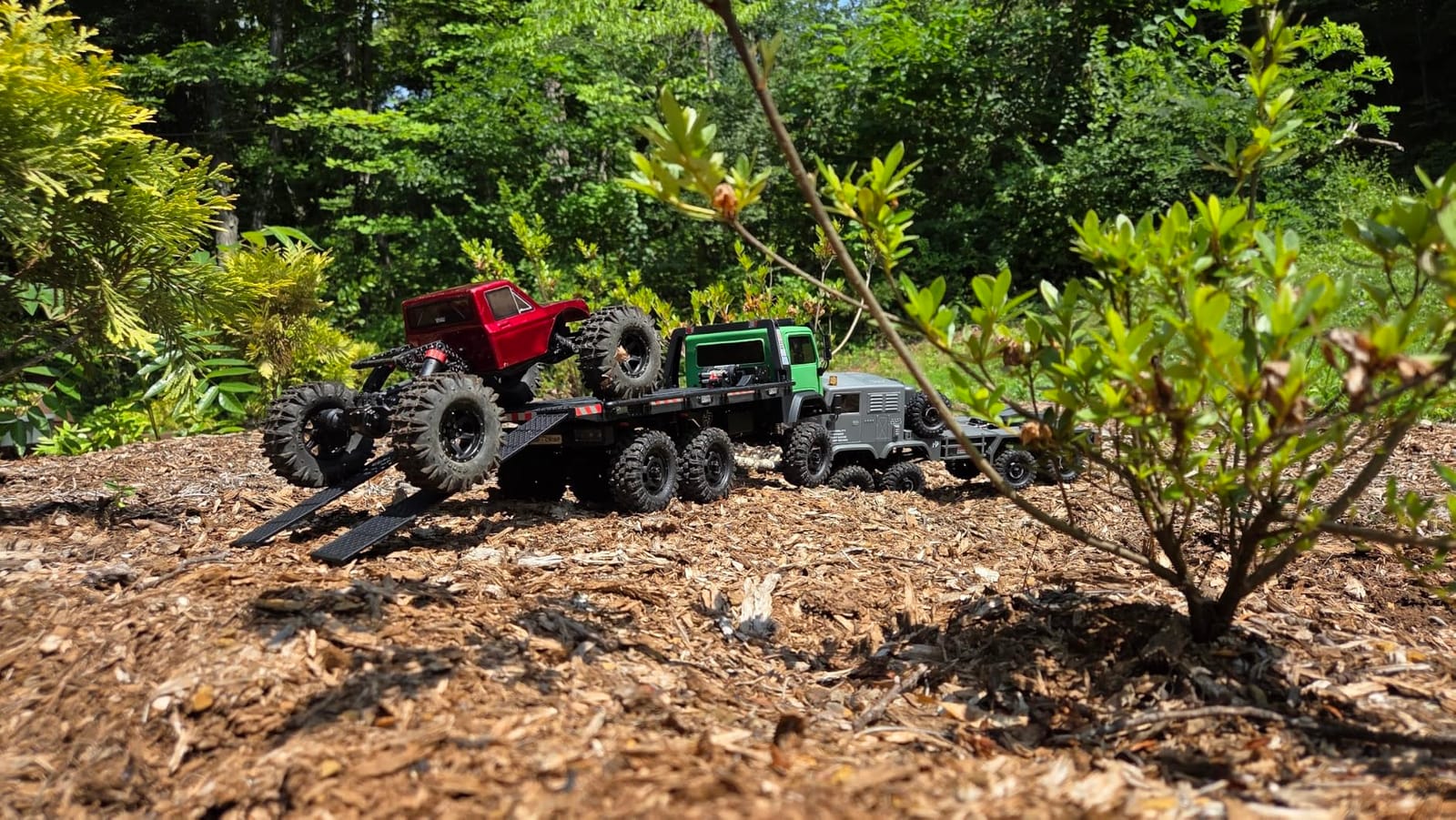 HOBBYPLUS ARKTOS 6x6 V1.5 CR18P Rock Crawler RTR All Terrain - Remote Control Car, Rock Crawler 1/18 Scale 6WD 2 Speed Transmission Off Road for Aged 15+, RC Hobbyists (Tan) customer photo 2