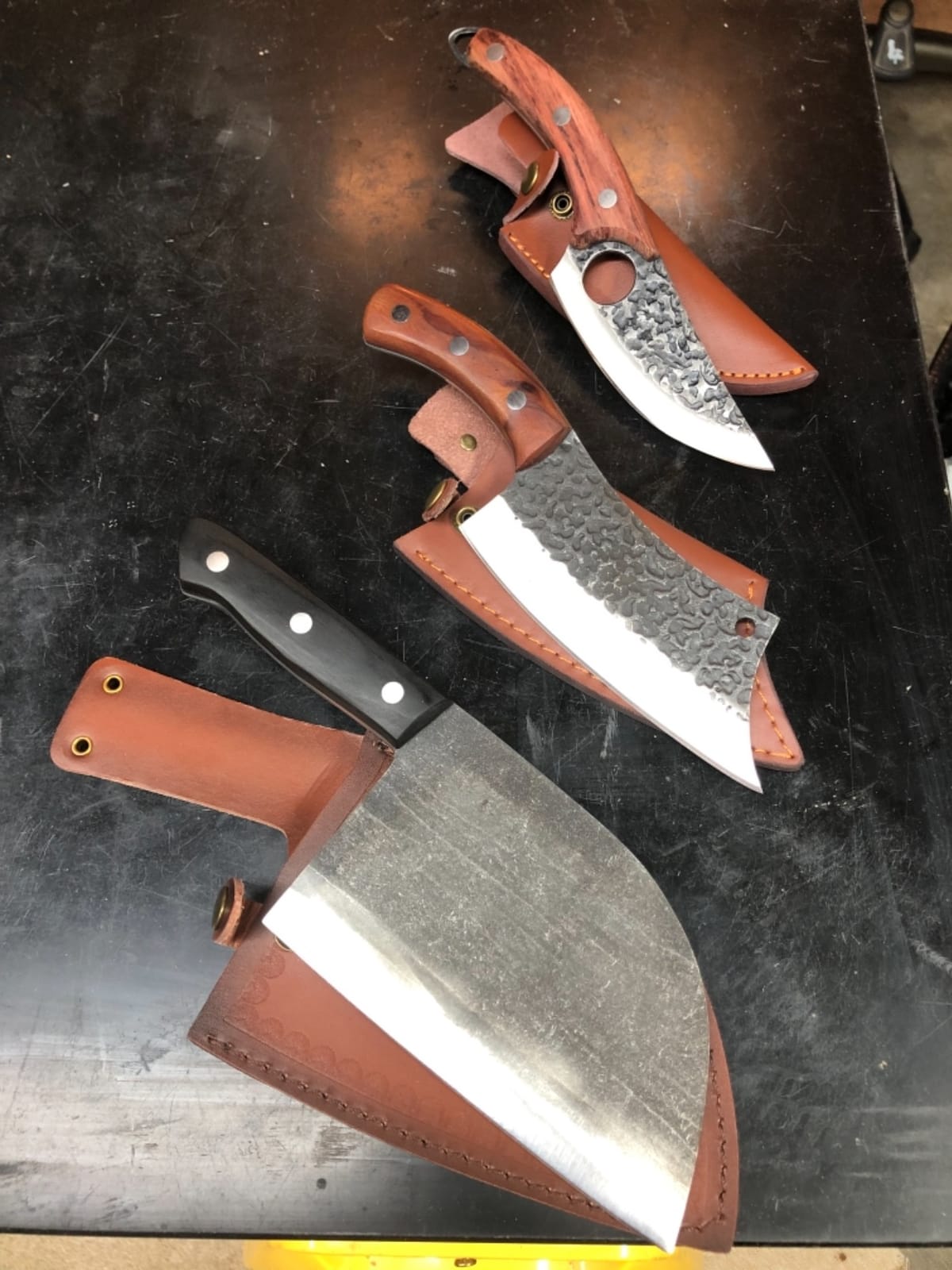 Golden Bird 6 Inch Curved Boning Knife for Meat Cutting with Non‑Slip Grip customer photo 1