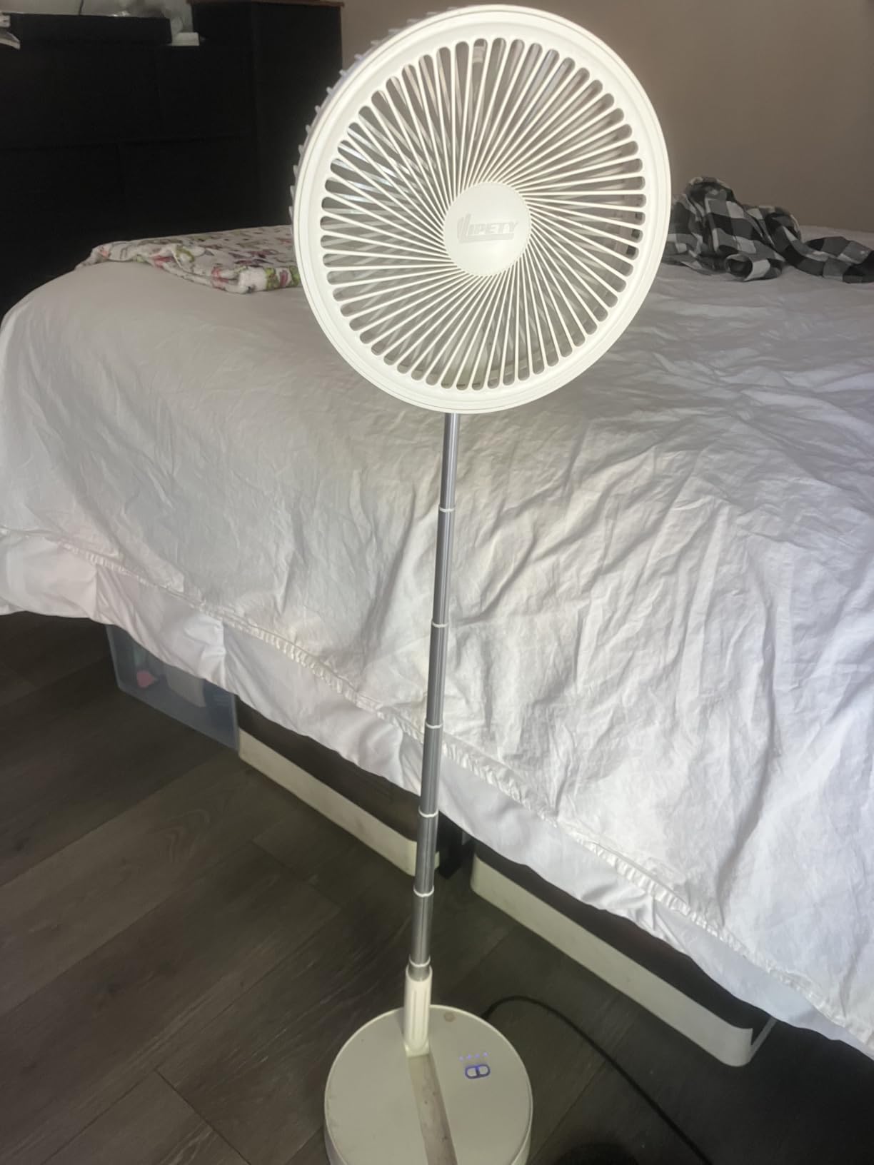 Portable Foldable Rechargeable Oscillating Fan - 8.6