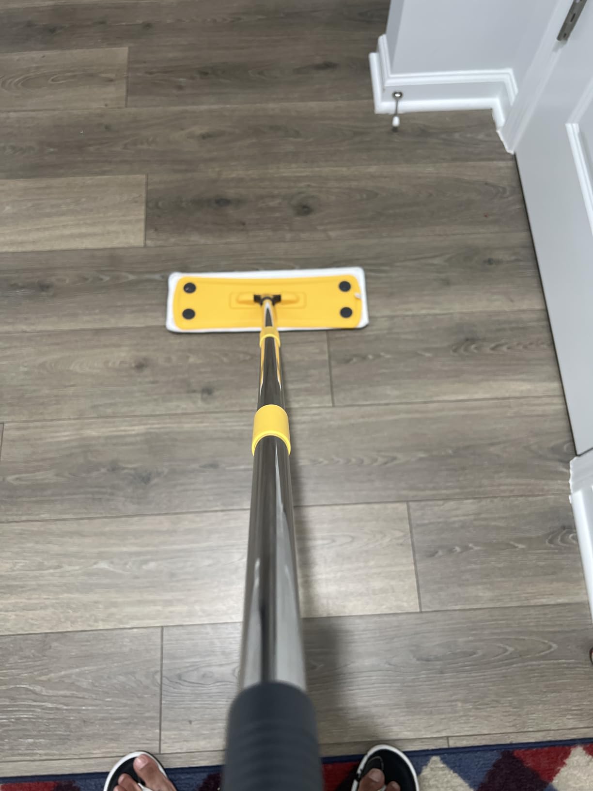 qimedo Cordless Electric Mop M3, 6000mAh, 2-in-1 Power Scrubber & Mops customer photo 1