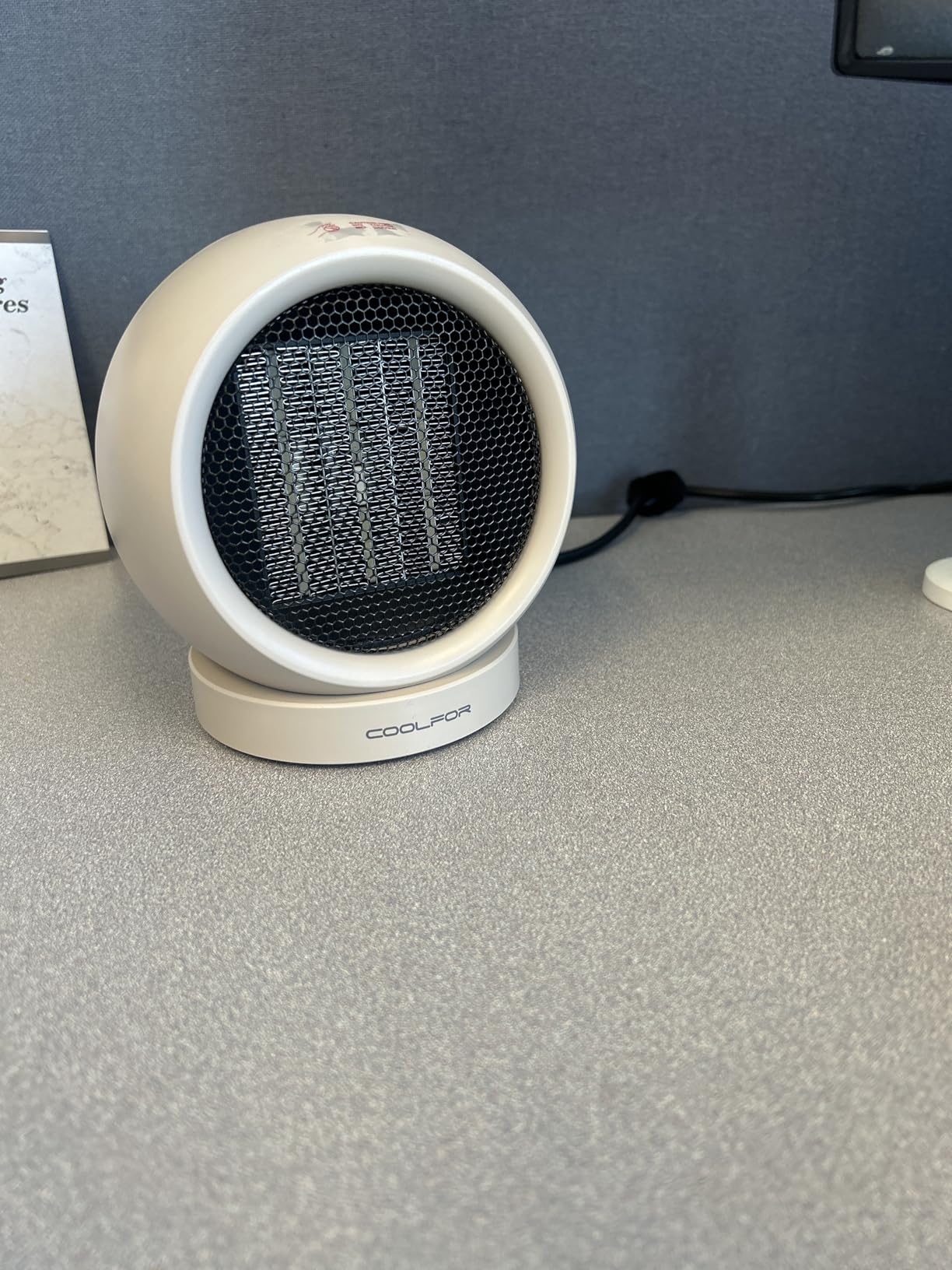 Coolfor Space Heater, 600W Ceramic Desk Heater for Indoor Use, Green customer photo 1