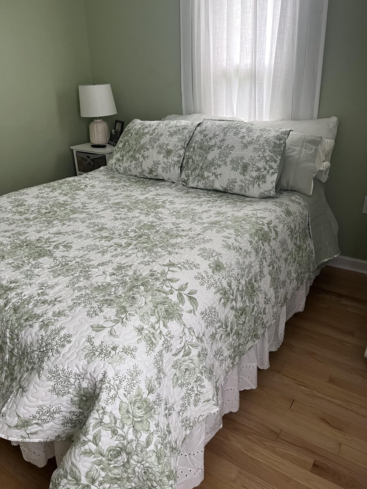 Wonderful - Grey Classic Ticking Stripe Quilt Set Queen Size, 3-Piece 100% Cotton Face & Fill All-Season Neutral Bedding, Minimalist Farmhouse Reversible Coverlet for Hot Sleepers customer photo 1