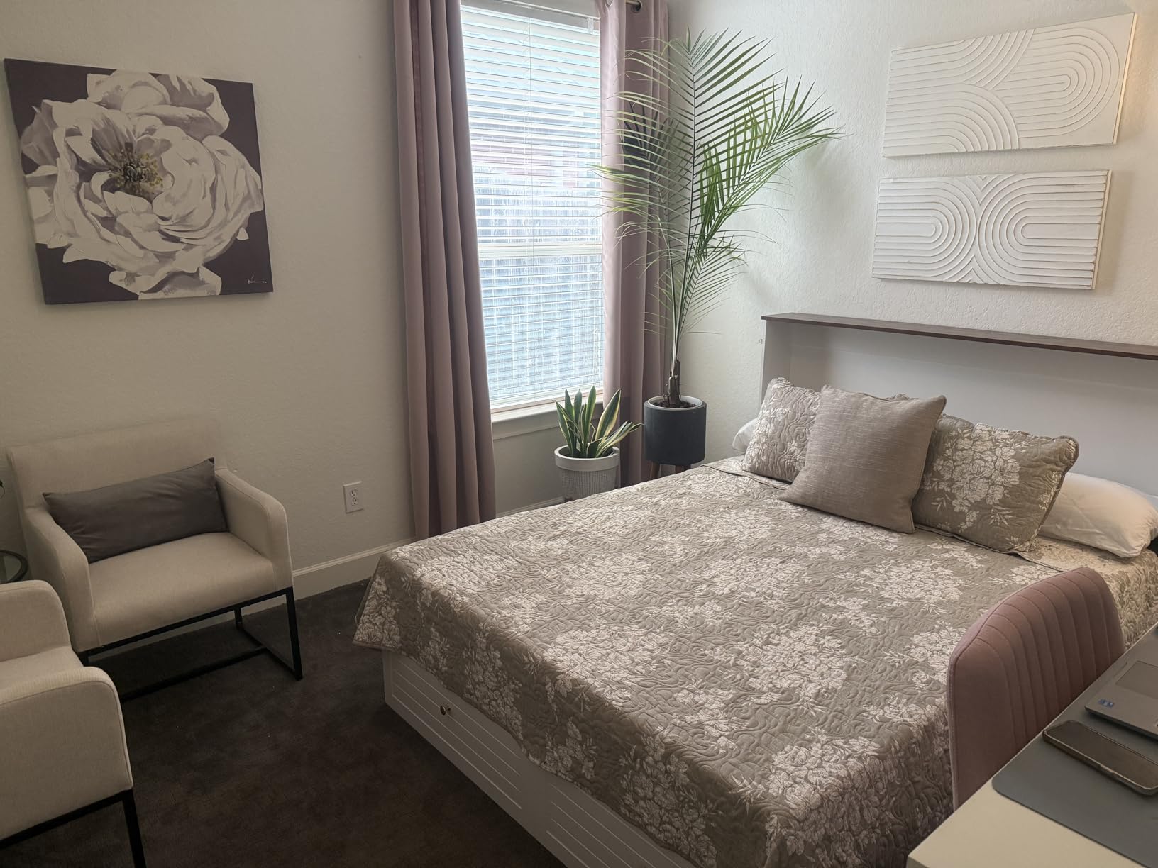 Yoobure Queen Murphy Bed with Charging Station, Cabinet Beds with Storage customer photo 2
