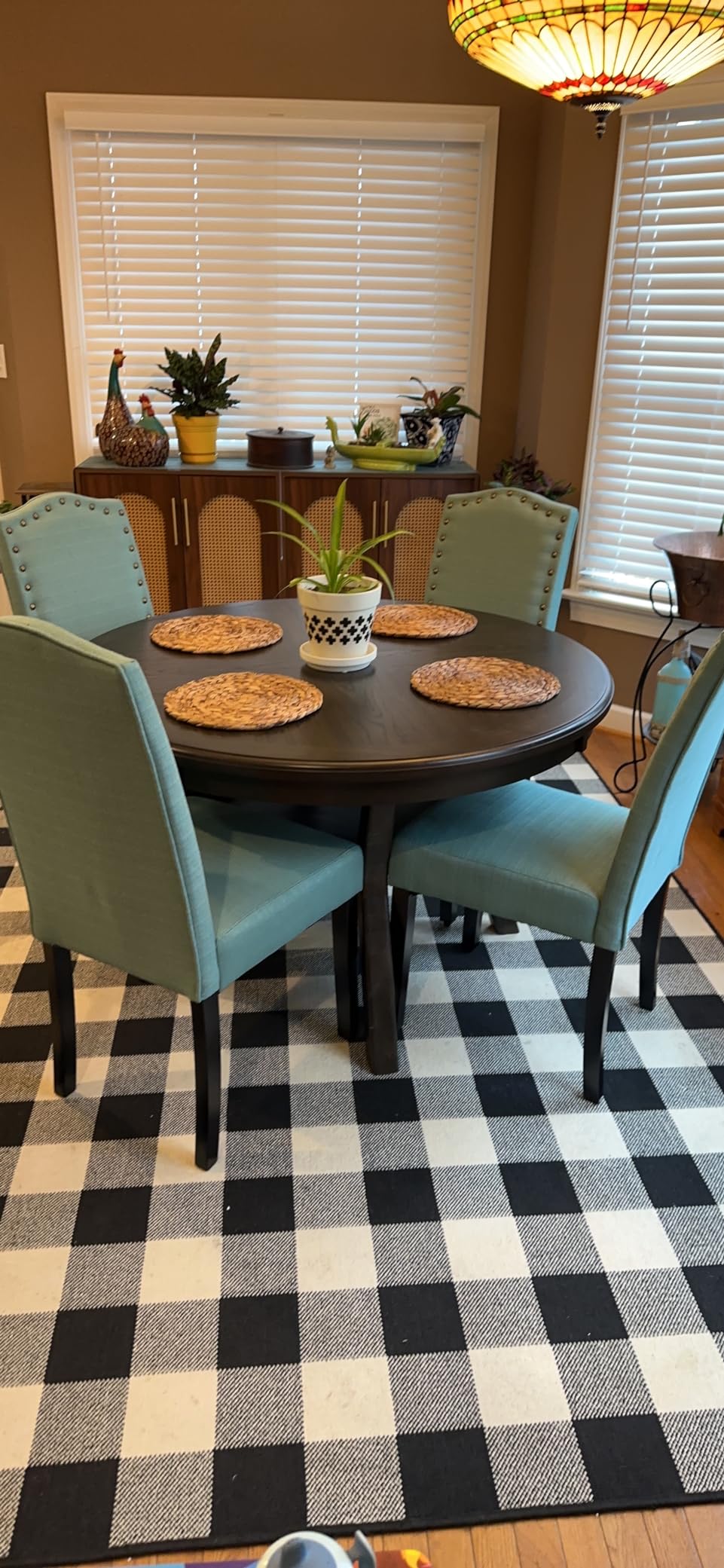 LSSBOUGHT PU Dining Chair Set of 4 Upholstered Parsons Kitchen Chair with Copper Nails and Solid Wood Legs for Dining Room,Restaurant(Black) customer photo 2