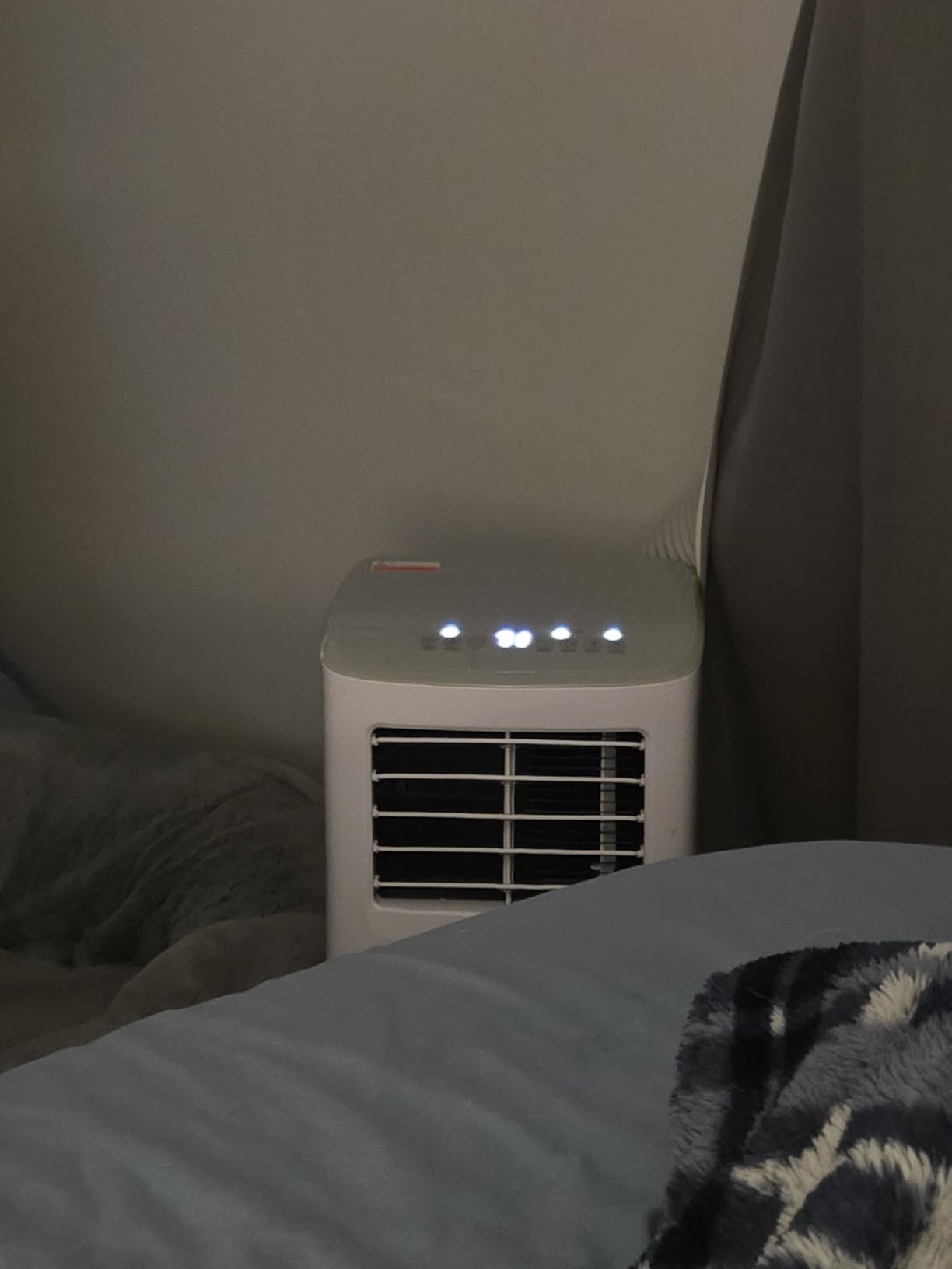 GarveeLife 8000 BTU Portable Air Conditioner for Bedroom Office Dorm, Compact Room AC Unit Cools up to 350 Sq Ft, 3-in-1 Cooling Dehumidifier Fan with Remote Control, Window Kit, White customer photo 2