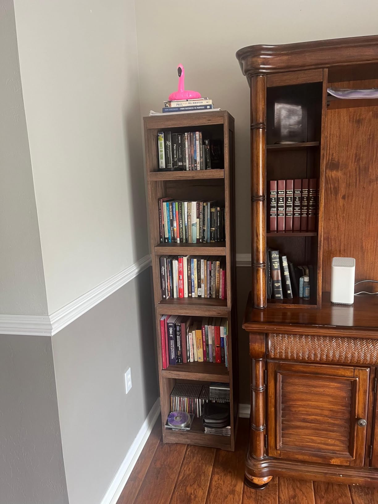 LINSY HOME 3-Tier Bookshelf Display Storage Shelves Farmhouse Bookshelf for Home Office, Living Room, Bed Room - Dark Brown customer photo 2