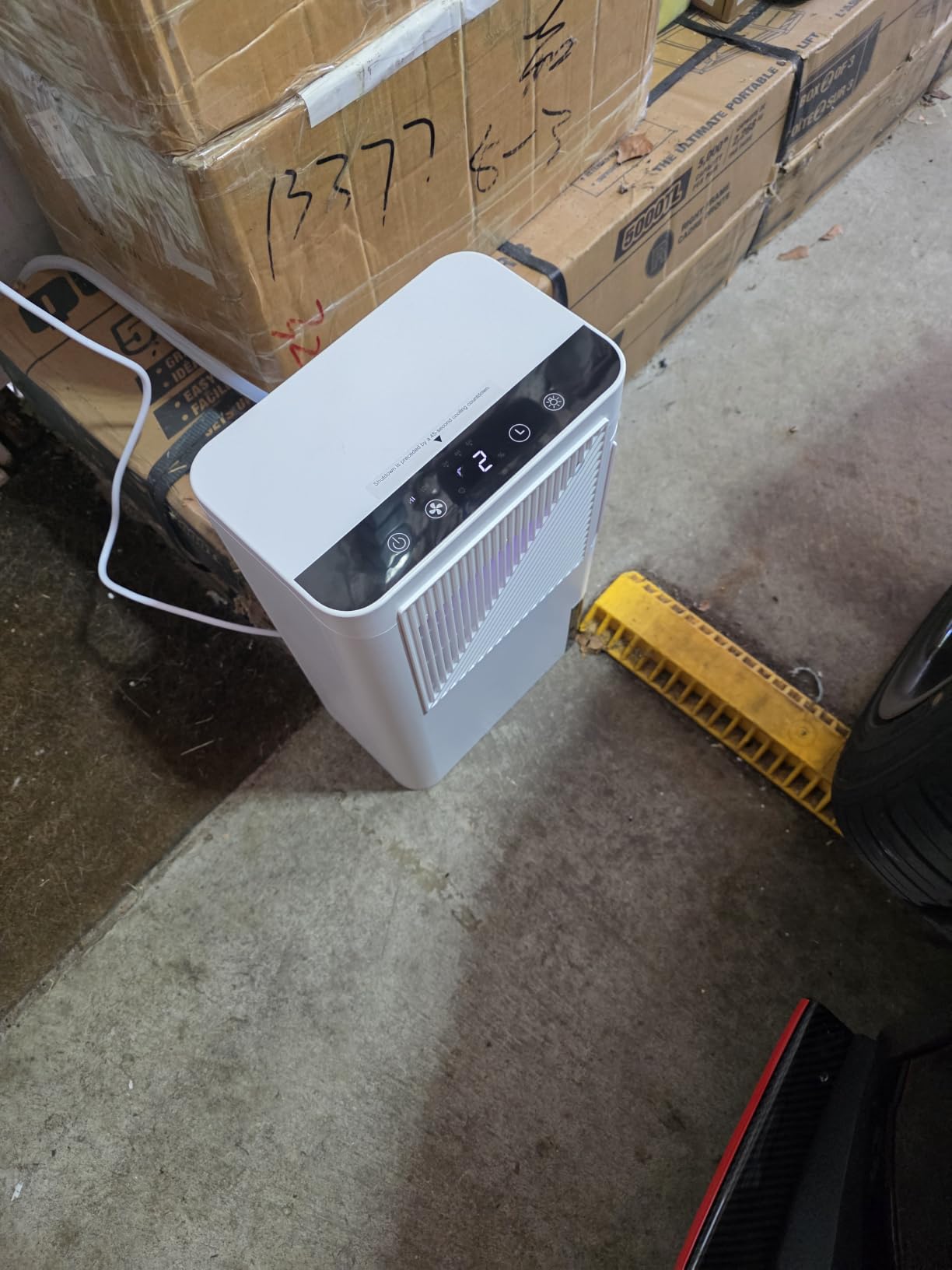 Dehumidifiers for Home, 2000 Sq.Ft Rotary Small Dehumidifier with Drain Hose/2.5L Water Tank, Quiet Dehumidifier for Basement Bedroom Bathroom RV, Auto Shut Off, Sleep Mode, 7-Color Ambient Light customer photo 2