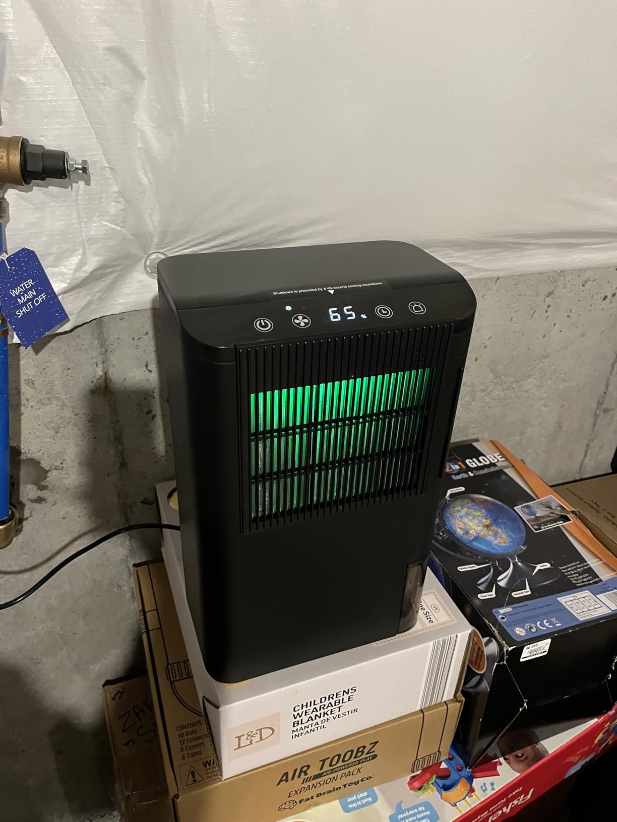 Home Dehumidifier, Basement Rotary Dehumidifier, ultra-quiet automatic shut-off/7-color lighting/operates at a low temperature of 32°F (0°C)/washable filter, suitable for bedroom, basement, bathroom customer photo 2