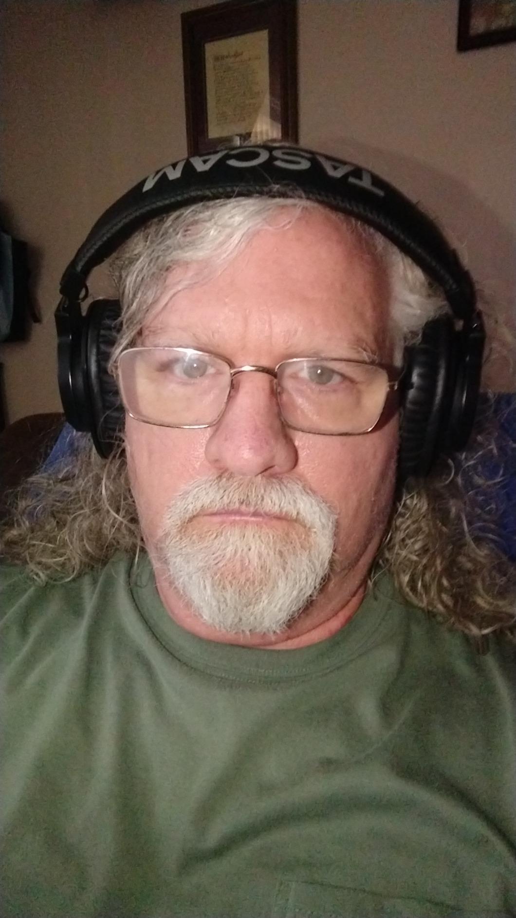 Tascam TH-MX2 Closed-Back Studio Mixing Headphones customer photo 1