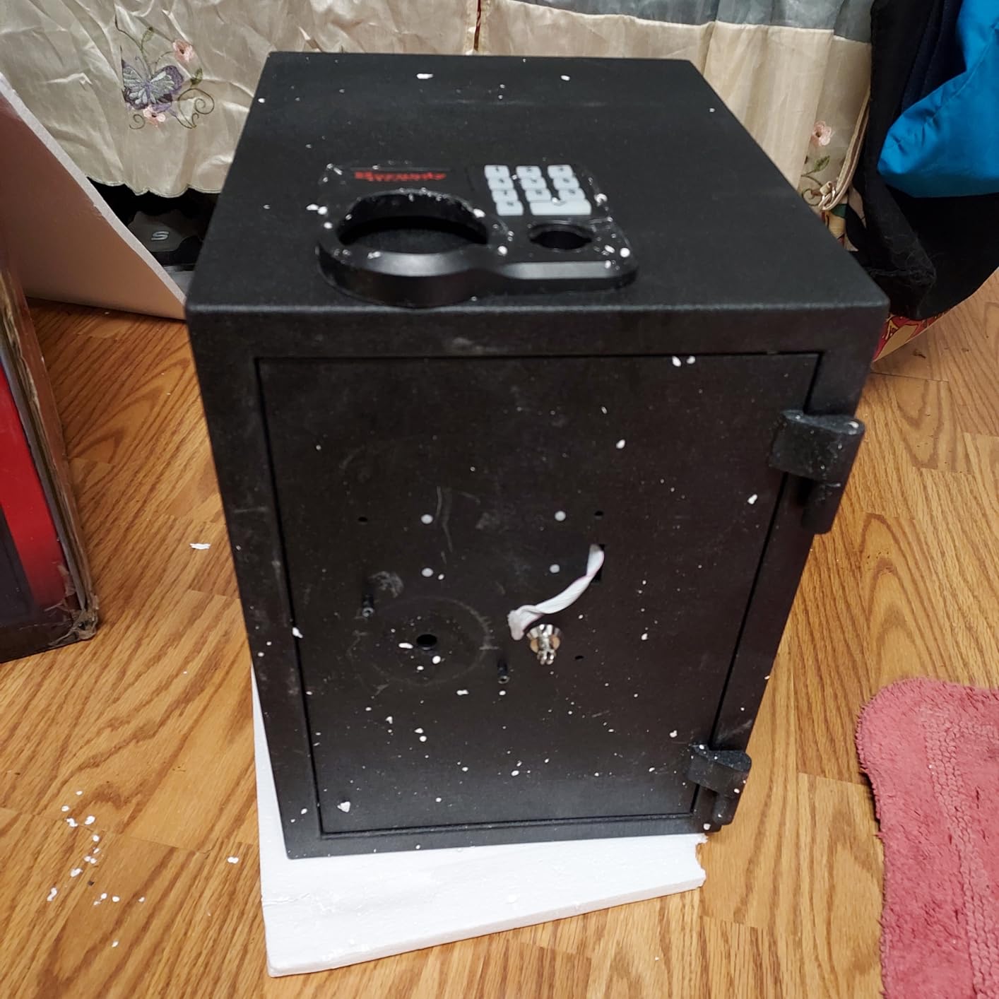 Hornady Fireproof Safe for Guns and Valuables with Keypad Entry - Secure Your Firearms, Cash, Documents, Jewelry and More - 4-6 Digital Keypad Entry, Interior Light and Backup Key - Item 95407 customer photo 2