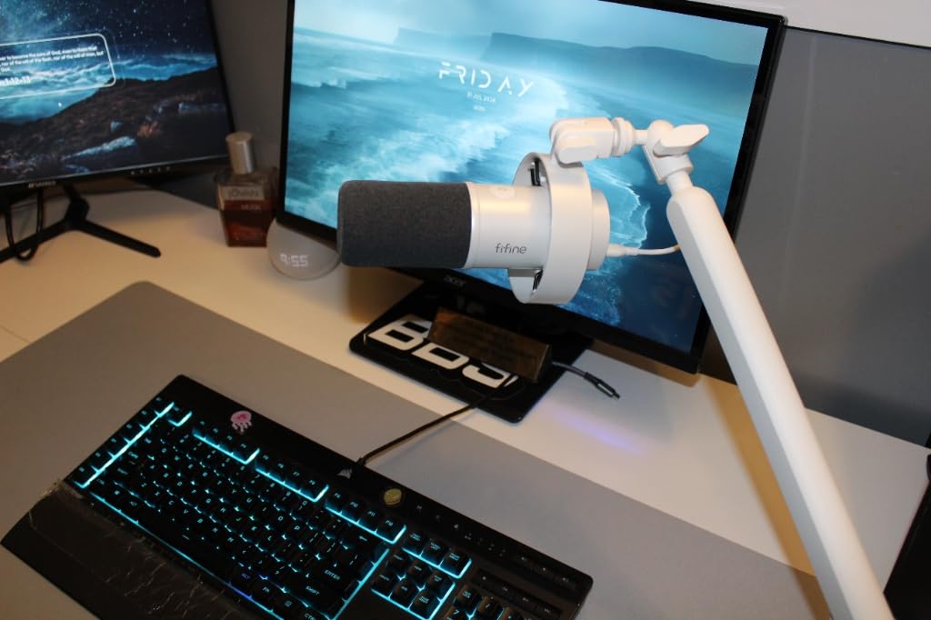 FIFINE BM88 Low Profile Microphone Boom Arm Stand for Gaming Streaming customer photo 1